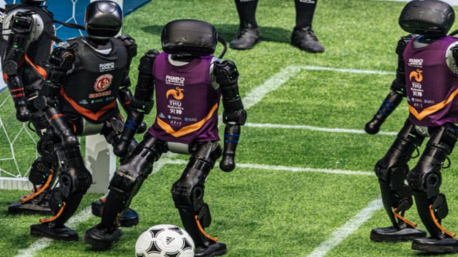 Robot vs Robot! China Sukses Gelar Liga Sepak Bola AI Pertama di Dunia, Tanpa Campur Tangan Manusia!