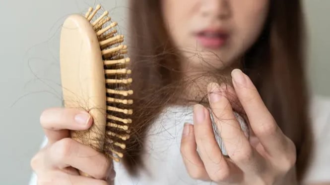 Ingin Rambut Lebat? Coba 7 Minyak Esensial Ini yang Ampuh Atasi Rontok!