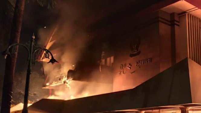 Tragis! Tujuh Korban Jiwa Tewas dalam Kerusuhan Demonstrasi di Berbagai Kota