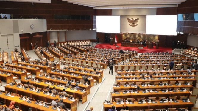 Gaji Anggota DPR RI Turun? Ini Fakta Lengkapnya Setelah Tunjangan Rumah Dihilangkan