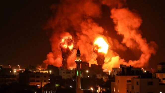 Gaza City Terbakar Akibat Serangan Israel, Warga Palestina Derita Kelaparan!