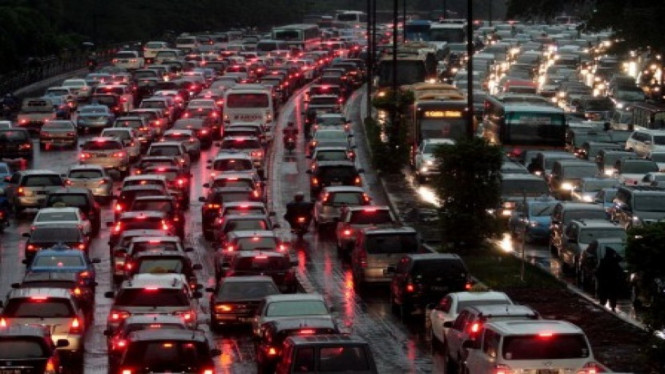 Jakarta Macet Total Malam Ini, Penyebabnya Bikin Geleng-Geleng
