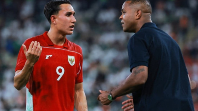 Miliano Jonathans dan Patrick Kluivert