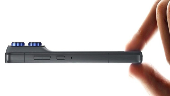 Moto X70 Air Cuma 6mm