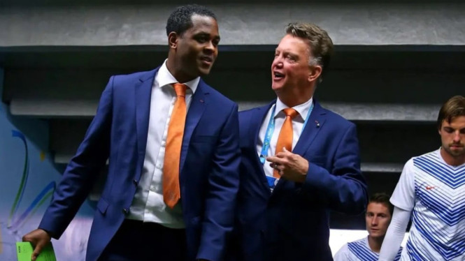 Patrick Kluivert dan Louis van Gaal