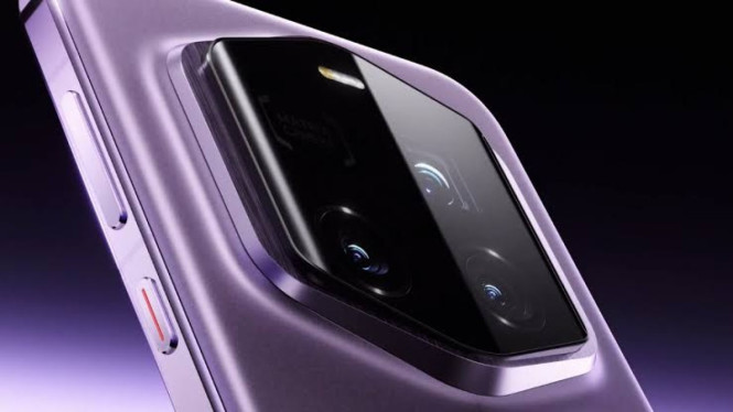 Honor Magic 8 Ultra: Layar Lengkung