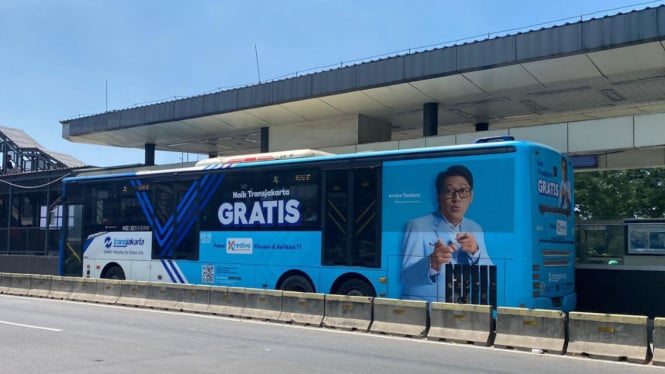 Pegawai Swasta Bergaji di Bawah Rp6,2 Juta Bisa Naik MRT Gratis-Cek Apakah Anda Memenuhi Syarat!