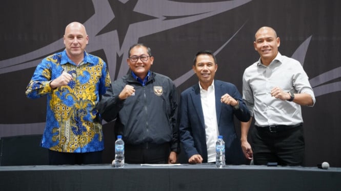 Pelatih U-17 Naik Pangkat! Nova Arianto Diproyeksikan untuk Timnas Indonesia Senior