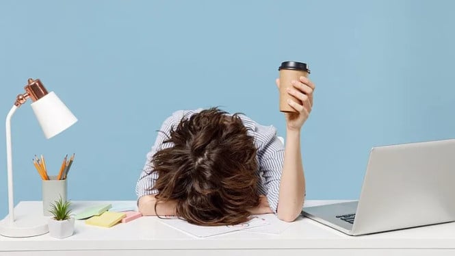 Bukan mistis, Ini Penyebab Mata Mengantuk Berat saat Maghrib, Ternyata Pemicunya...