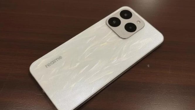 Performa Lebih Ngebut, Realme 15T 5G Andalkan Dimensity 6400 Max dan RAM Dinamis