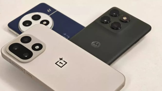 Motorola dan OnePlus Uji Nyali di 2025, Strategi Baru Hadapi Dominasi Samsung dan Apple