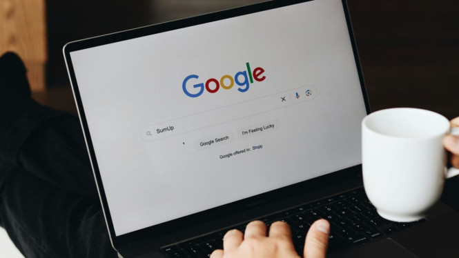 Google Hapus AI Kesehatan: Bahaya Fatal Informasi Medis Palsu
