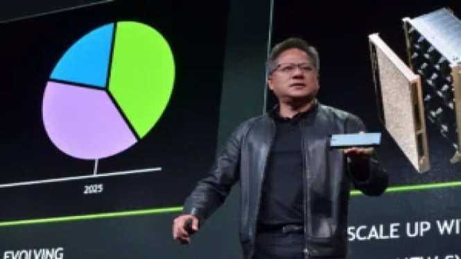 Jensen Huang di China: Chip Nvidia H200 Tiba-tiba Diblokir Bea Cukai