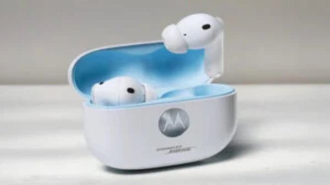 Render Moto Buds 2 Plus Bocor: Desain Kasus Berubah Drastis