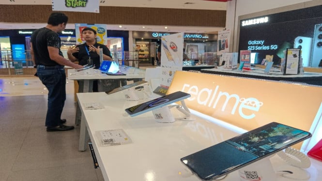 Realme Bantah Merger dengan Oppo dan Isu PHK Massal India