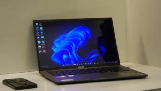 Review Asus Vivobook S14 (M3407): Laptop AI Ringan Layar OLED