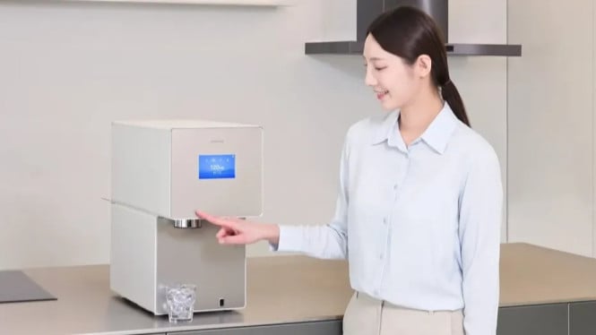 Samsung Luncurkan Bespoke AI Ice Purifier: 1.000 Es/Hari + Air Bersih!