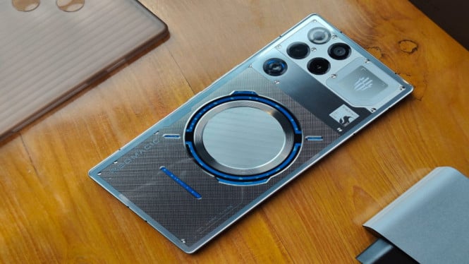 10 HP Android Terkencang Februari 2026: iQoo 15 Ultra Teratas!