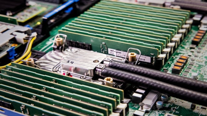 Aturan Ekspor Chip AI Trump: Wajib Investasi Pusat Data di AS