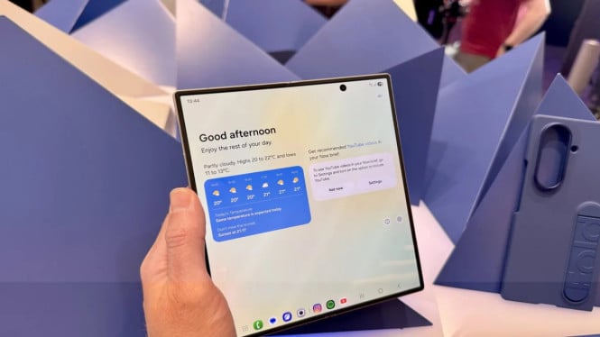 Harga Samsung Galaxy Z Fold 8 Tak Naik gara-gara Apple?