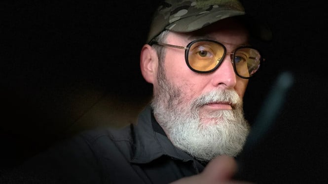 Efektifkah Kacamata Anti Radiasi? Ini Hasil Tes Kortisolnya