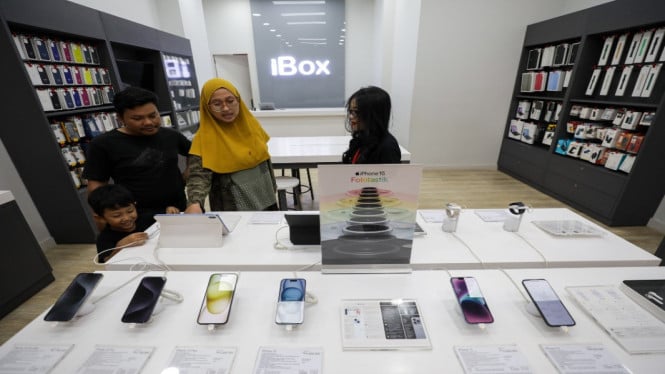 Harga iPhone Terbaru 2026: iPhone 14 Diskon Gede di iBox!