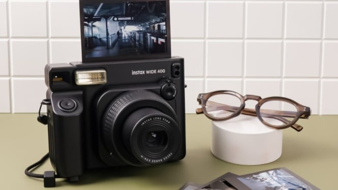 Fuji Film Instax Wide 400