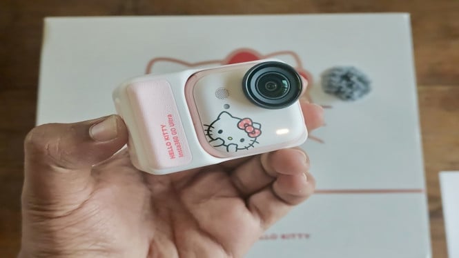 I‌nsta360 Go Ultra Hello Kitty Bawa Foto Unik dan Baterai Tahan Lama