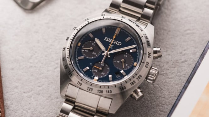 Seiko Prospex Speedtimer HBJ008P1 hadir dengan case stainless steel 39 mm dan kaliber solar V192.