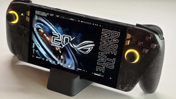 Konsol handheld Asus ROG Xbox Ally X20 kini mengusung layar OLED 7.4 inci 120Hz VRR serta peningkatan bodi ergonomis.