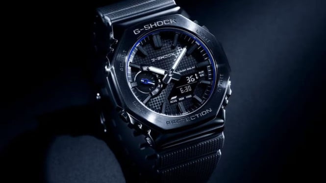 Siluet oktagonal khas CasiOak pada Casio G-Shock GBM-2100LXB-1A2.
