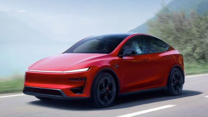 Tesla Model Y yang mendukung sistem kendali otonom Full Self-Driving (Supervised).