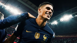 Raphael Varane Pensiun dari Timnas Prancis