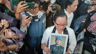 Ibu Brigadir J Sebut Putri Candrawathi Layak Dihukum 15-20 Tahun Penjara