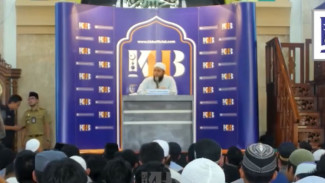Waduh, Dinilai Radikal, Ustadz Khalid Basalamah Ditolak Beri Ceramah di Masjid Al Jabbar