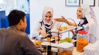 Bulan Ramadan: Pengeluaran Terbesar Orang Indonesia untuk Ibadah, Benarkah?