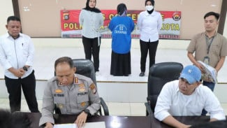 Berbaju Tahanan, Tante Anak Hilang di Gorontalo Terancam 15 Tahun Bui