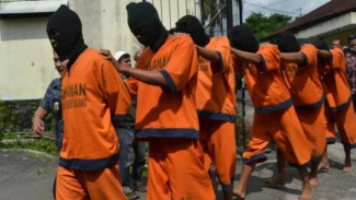 Perwira Brimob Perkosa Gadis ABG Belum Jadi Tersangka, Kok Bisa?