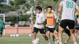 Persebaya Vs Bhayangkara FC: Uston Nawawi Belum Bisa Lepas Gaya Bermain Peninggalan Aji Santoso
