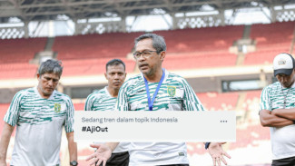 Persebaya Kalah Lagi, Tagar #AjiOut Trending di Twitter