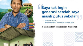 Ustaz yang Disebut Tukang Ojek Itu Pelopor Pendidikan di Kaki Gunung Rinjani
