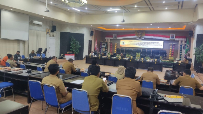 Rapat kerja DPRD Kota Gorontalo bersama kontraktor