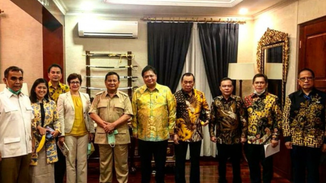 Prabowo Subianto dan Airlangga Hartarto ketika bertemu