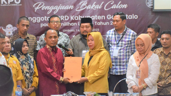 Partai Hanura kabupaten Gorontalo serahkan berkas bakal caleg ke KPU