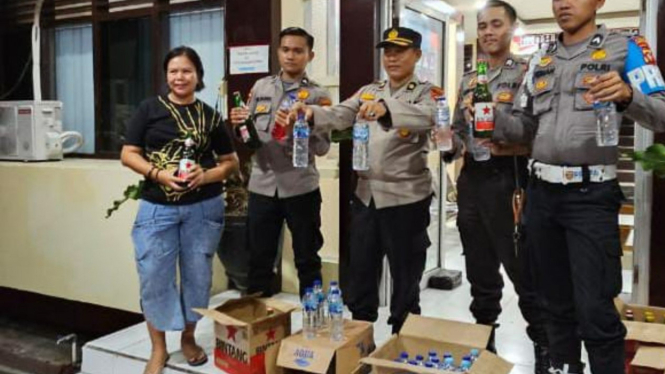 Puluhan botol miras hasil sitaan Polresta Gorontalo Kota