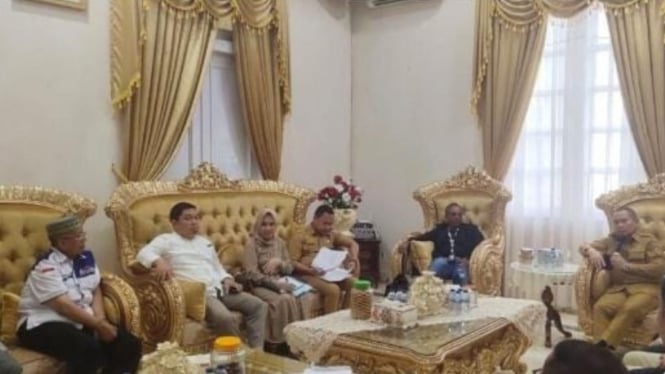 Pertemuan Ismail Pakaya dengan PT GEM