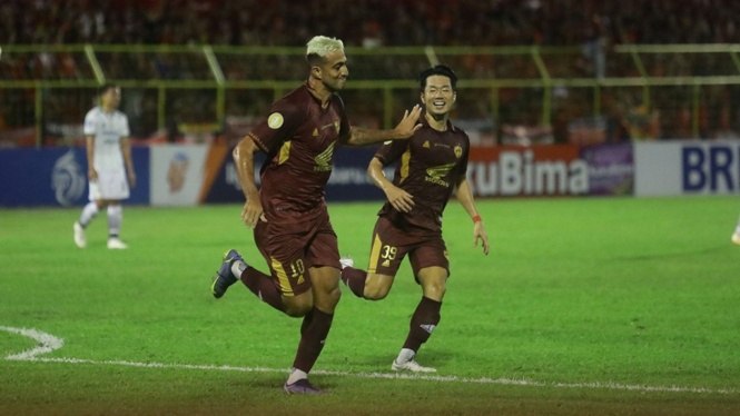 PSM Makassar hajar Persib Bandung 4-2