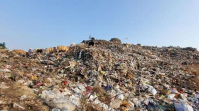 Pemandangan sampah di TPA Piyungan, Bantul