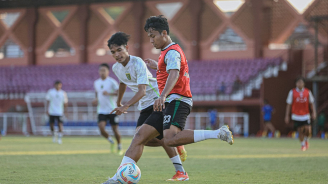 Kadek Raditya optimis Persebaya bisa tumbangkan Madura United