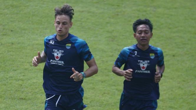 Stefano Beltrame ikuti latihan Persib Bandung